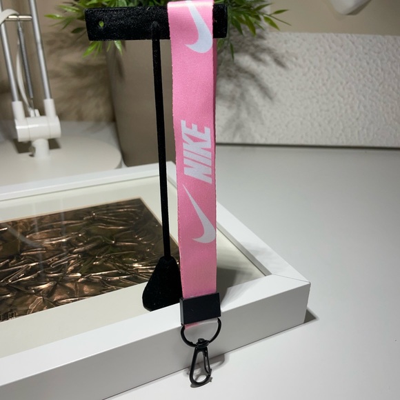 Nike Short Lanyard Wristlet Phone Car Bag Charm Keychain - Picture 6 of 9